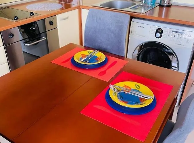 морски изглед Апартамент *